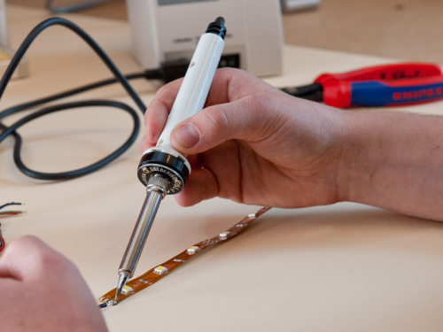 Anlöten 2polig (Lötstelle liegt frei)