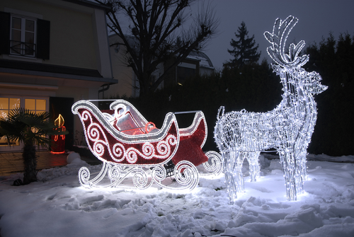 LED 3D-Motiv "Schlitten" Rot/Weiß | HxBxT: 150x225x95cm | 230/24V | 269W | Kaltweiß | inkl. Netzteil | IP44 |